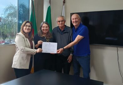 Servidora completa 47 anos de atuação no serviço municipal