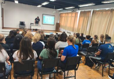 Educação de Santa Rosa inicia capacitação de 940 servidores para novo sistema de gestão Educação de Santa Rosa inicia capacitação de 940 servidores para novo sistema de gestão